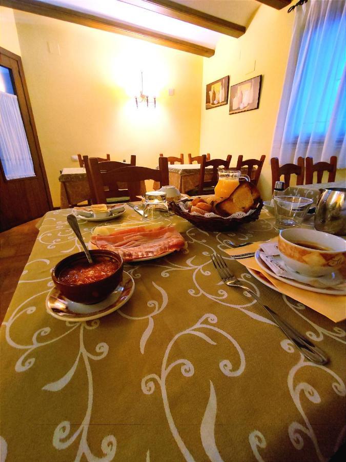 Hotel Albarrán Albarracín Kültér fotó